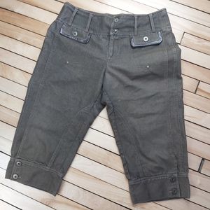 Denim capri in khaki/olive